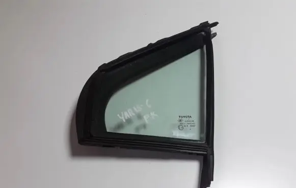 Toyota Yaris Front door vent window glass four-door DOT511M352
