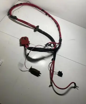 Chrysler PT Cruiser Positive cable (battery)