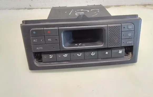 Renault Laguna I Climate control unit 9140010332