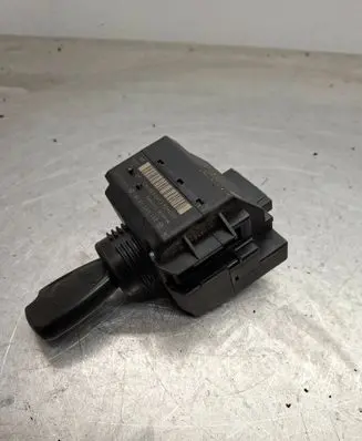 Mercedes-Benz E W211 Ignition lock 2115451008 33002207 9004261390206182