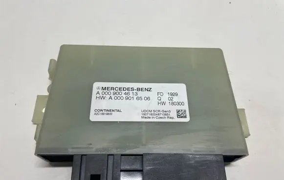 Mercedes-Benz C W205 Other control units/modules A0009004613