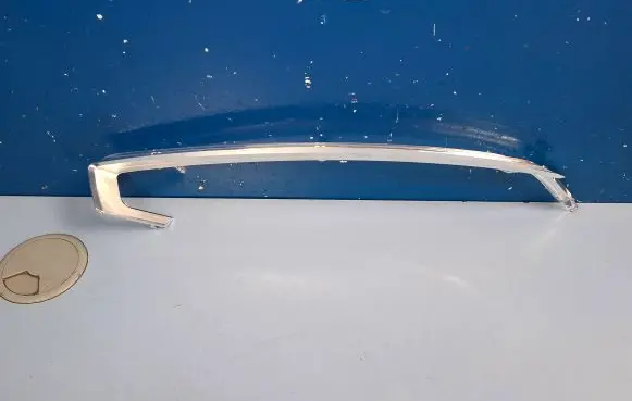 Headlight part