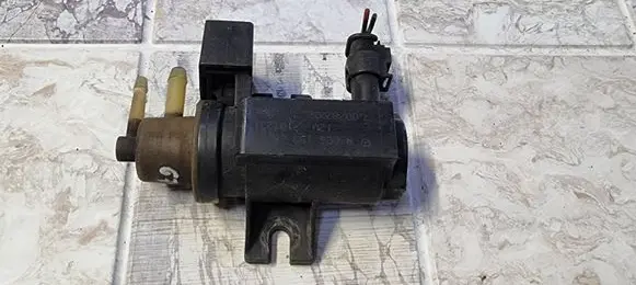Mitsubishi Colt Turbo solenoid valve A0061536628 70078202 10T231