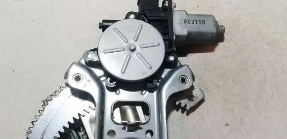 Mitsubishi Outlander Front door window regulator motor 5713A086