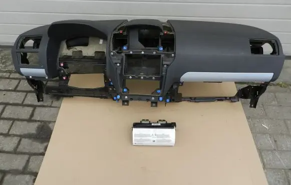 Opel Zafira B Dashboard 13206043