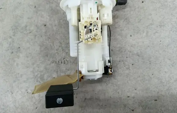 Suzuki Alto In-tank fuel pump 1510068KB0