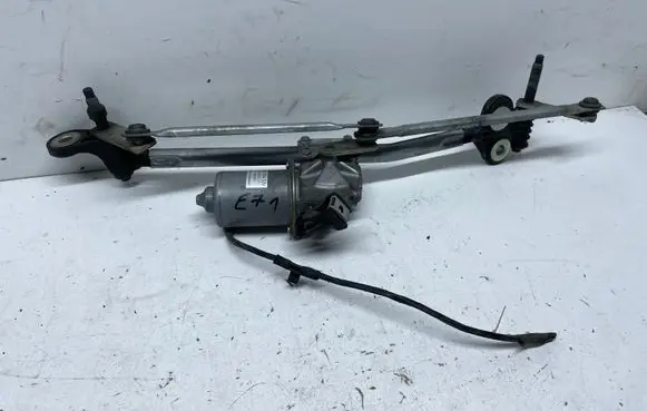 BMW X6 E71 Front wiper linkage and motor 7200535