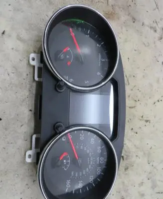 Nissan Qashqai Speedometer (instrument cluster)