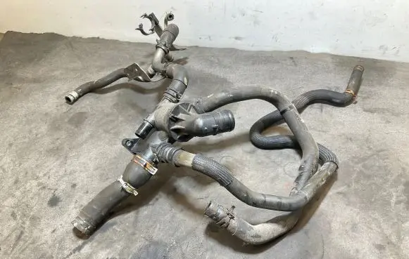 Nissan Qashqai Engine coolant pipe/hose