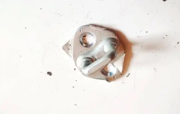 Honda Civic Front door lock loop/hook striker 