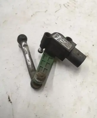 Volkswagen Touareg II Headlight/headlamp level sensor 7P0616571 15160101031