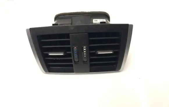 Rear air vent grill
