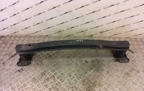 Skoda Yeti (5L) Front bumper cross member 3KB655033