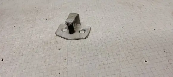 Saab 9-5 Front door lock loop/hook striker 