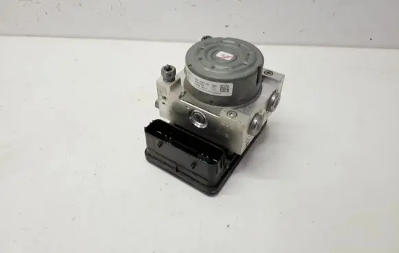 Ford Fusion II ABS Pump HG9C2C219