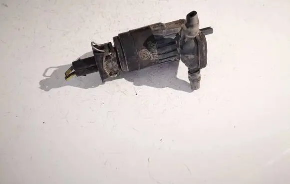 Alfa Romeo 159 Windscreen/windshield washer pump 71740942