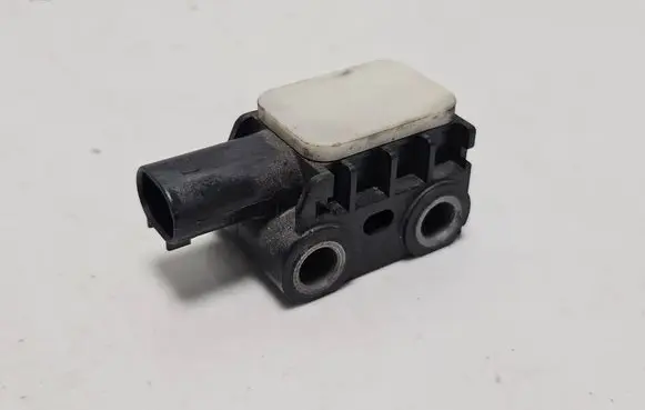 BMW X6 M Airbag deployment crash/impact sensor 9152262 310513 001887