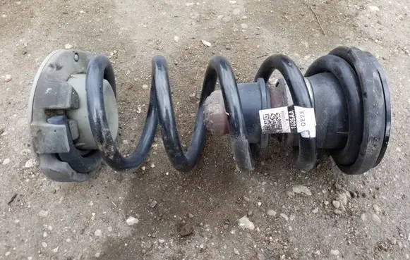 Chrysler Pacifica Rear coil spring P68231026AA