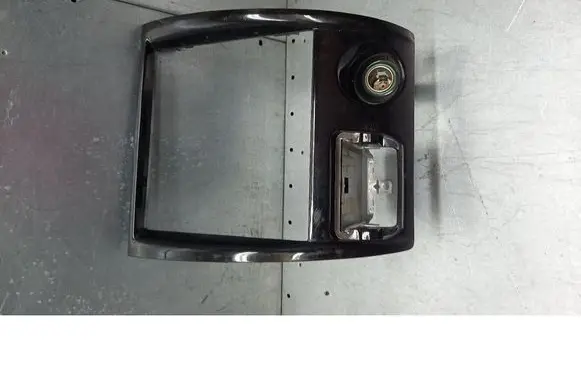 Mazda 626 Front door window/glass frame 