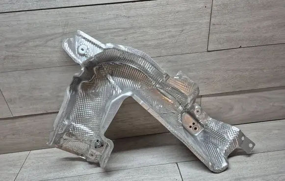 Volkswagen Caddy Exhaust heat shield 5R3825735A