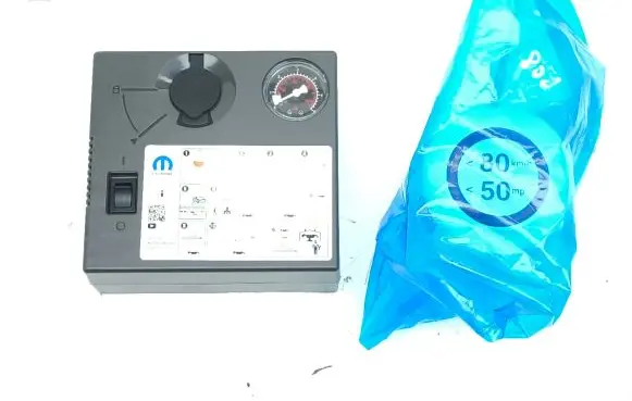 Peugeot 208 II Tire air pump compressor 