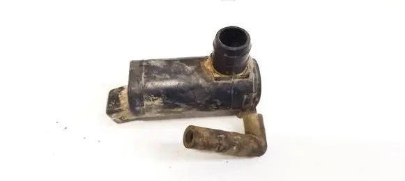 Volvo V50 Windscreen/windshield washer pump e13021168