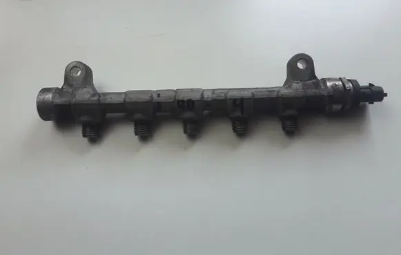 Fuel main line pipe