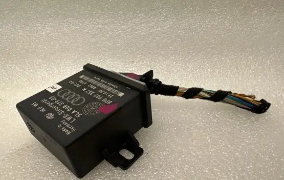 Audi A6 S6 C6 4F Light module LCM 8P0907357H 5LA00837903