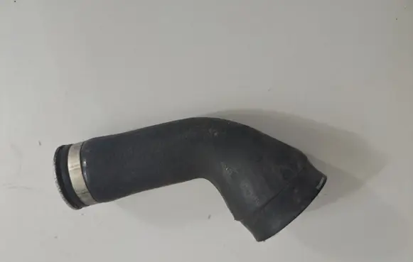 BMW 7 F01 F02 F03 F04 Intercooler hose/pipe 7575407