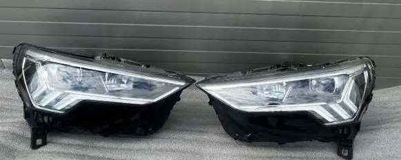 Audi Q3 Headlights/headlamps set 83A941033