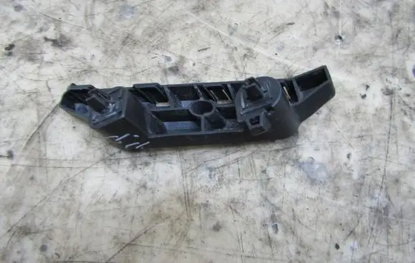 Nissan Note (E12) Front splash guards bracket KRIS235789