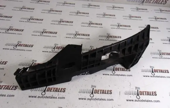 Lexus IS 220D-250-350 Front bumper mounting bracket 5211653020