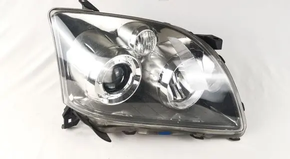 Toyota Avensis T250 Headlight/headlamp 8596724010 MAX25000V 390007A716