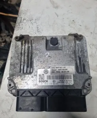 Volkswagen PASSAT B6 Engine control unit/module 03G906021AC 1039S10835 0281012119