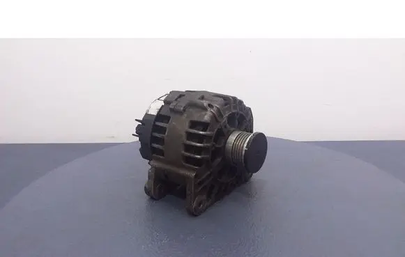 Renault Trafic II (X83) Generator/alternator 