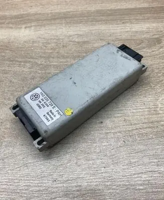 Volkswagen Touran I Phone control unit/module 1K0035729E