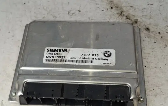 BMW 3 E90 E91 Engine control unit/module 7551615 DMEMS43