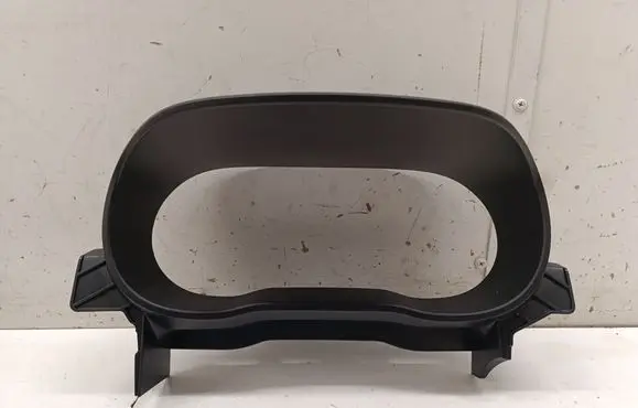 Dacia Duster II Dashboard trim 682405541R