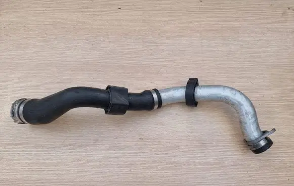 BMW 7 E65 E66 Intercooler hose/pipe 7789172