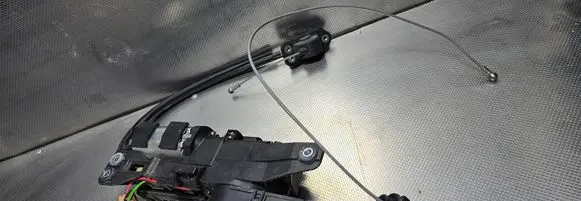 Seat Alhambra (Mk2) Sliding door motor assembly 7N0959244B 7N0843385AF