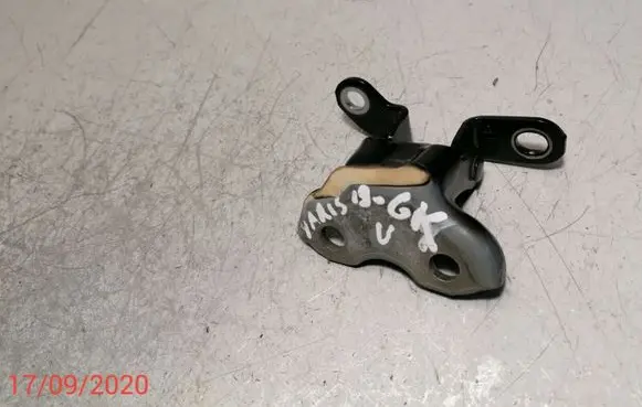 Toyota Yaris Rear door upper hinge