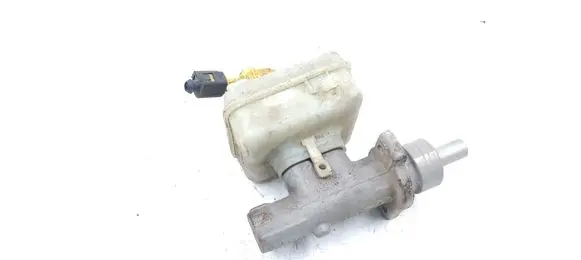 Volkswagen Golf IV Master brake cylinder 21027099