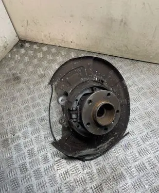 BMW X5 E70 Rear wheel hub spindle/knuckle