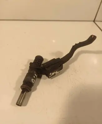 Mini One - Cooper R50 - 53 Fuel injector 7528176 0331004740