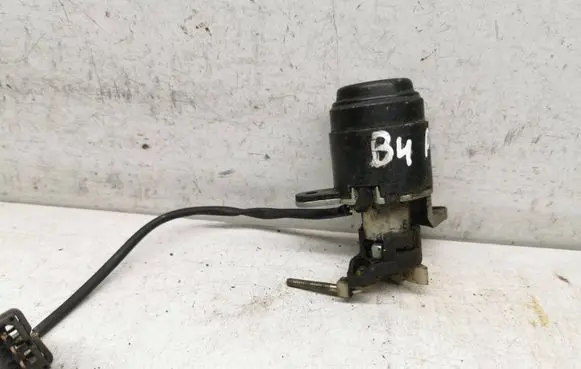 Audi 80 90 S2 B4 Tailgate exterior lock 