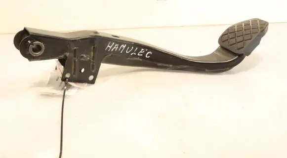 Audi A4 S4 B7 8E 8H Clutch pedal 
