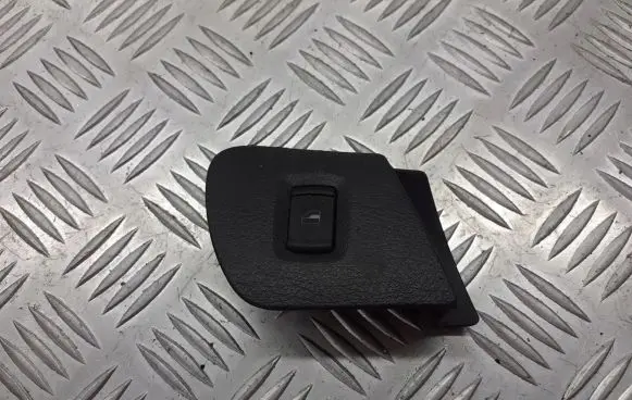 Skoda Octavia Mk1 (1U) Quarter vent window switch 1U1867186C