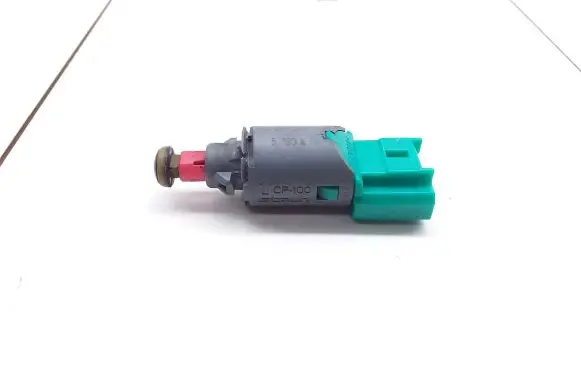 Renault Master III Brake pedal sensor switch 8200371582