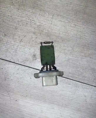 Ford Focus Heater blower motor/fan resistor 3M5H18B647AC
