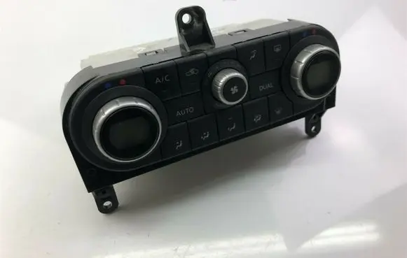 Nissan Qashqai+2 Climate control unit 27500BR40C G2609